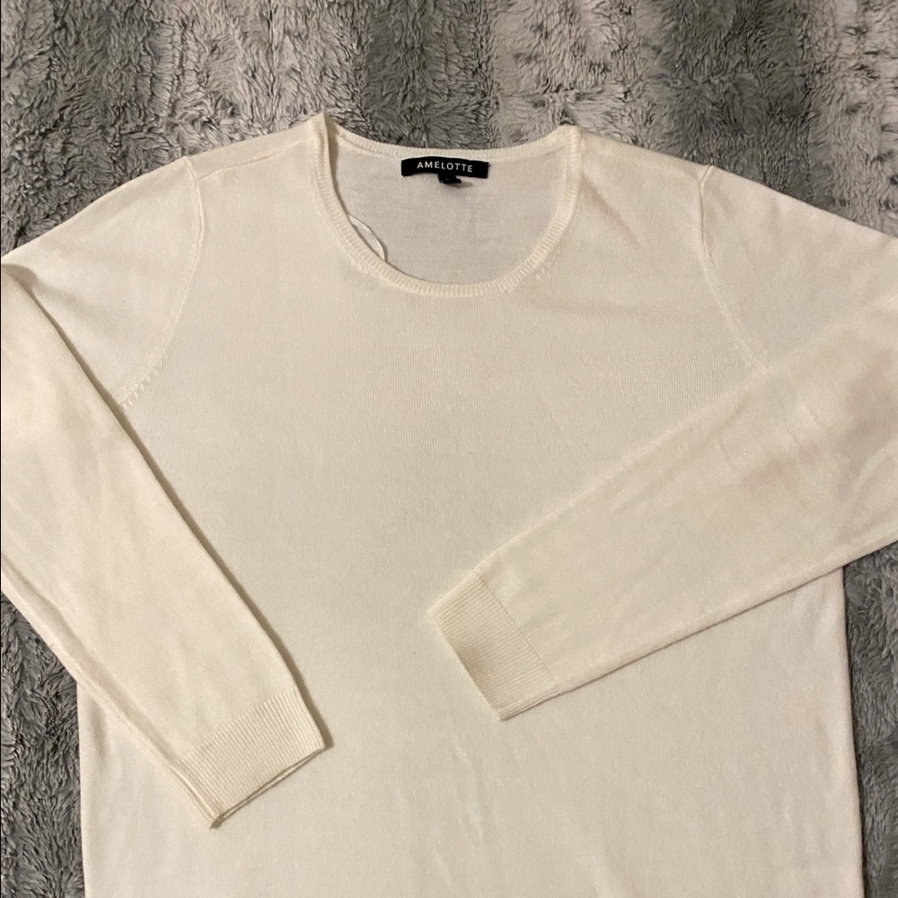Amelotte Sweater Size M
